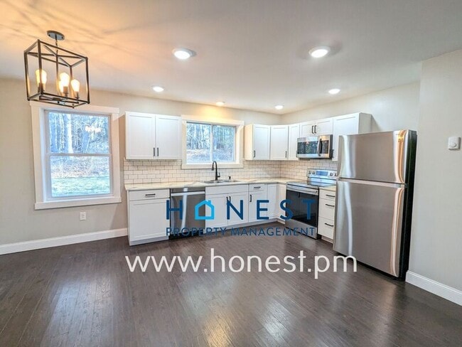 Building Photo - 20 Lexi Ln