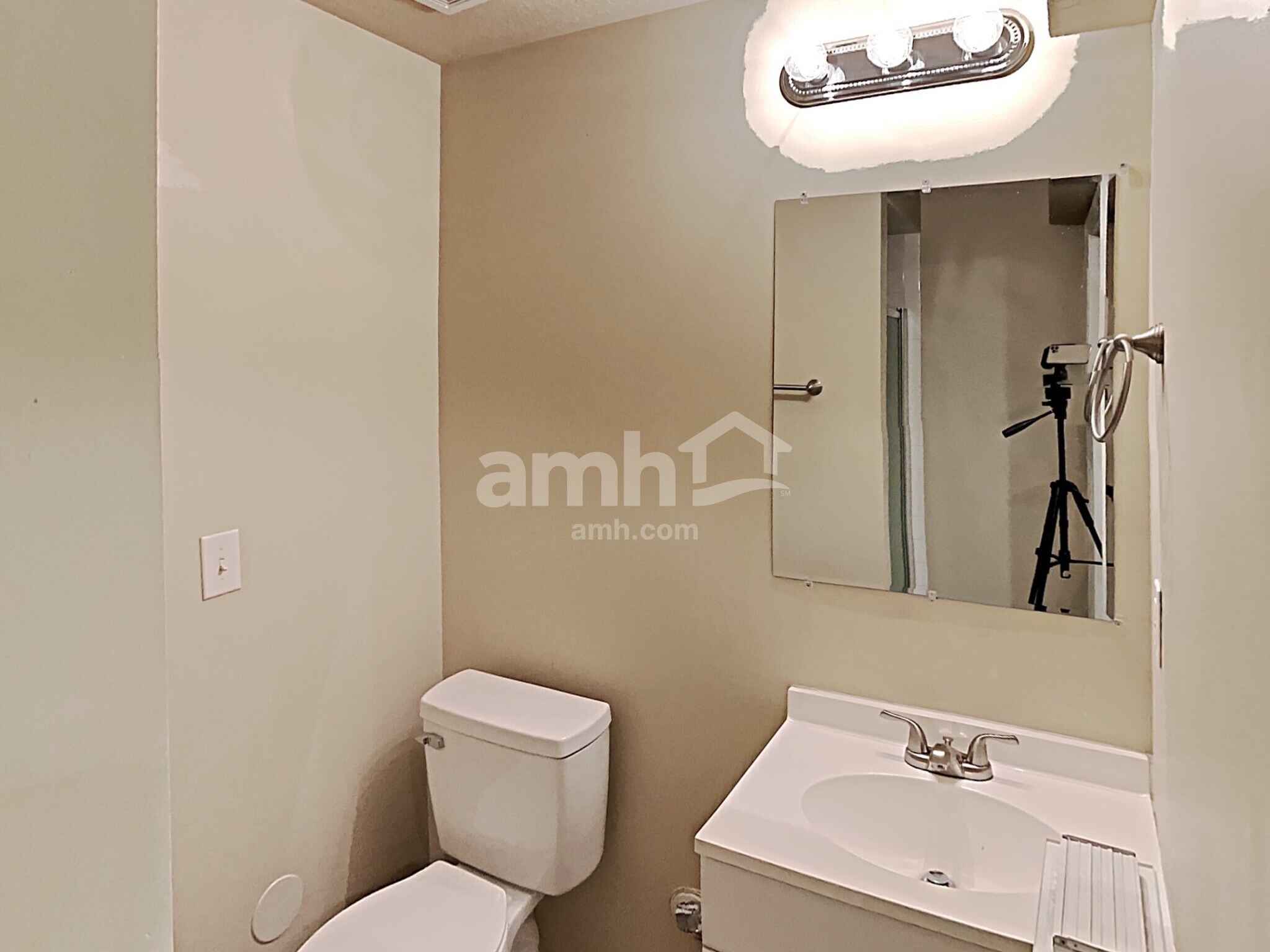 Building Photo - 4539 W 6130 S