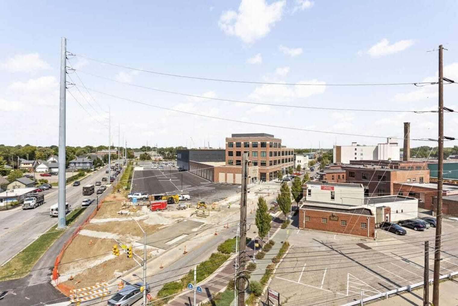 Building Photo - 747 N College Ave
