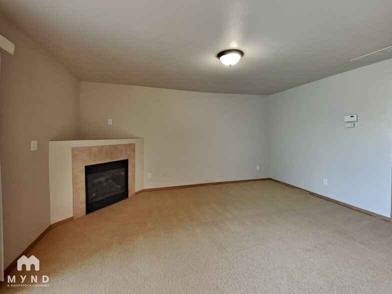 Building Photo - 16504 129th Ave Ct E