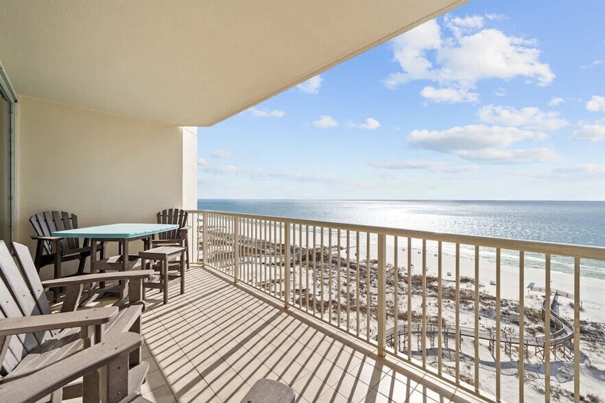 Building Photo - 527 Beach Club Trail