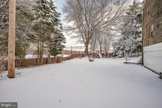 Building Photo - 625 Chelten Hills Dr