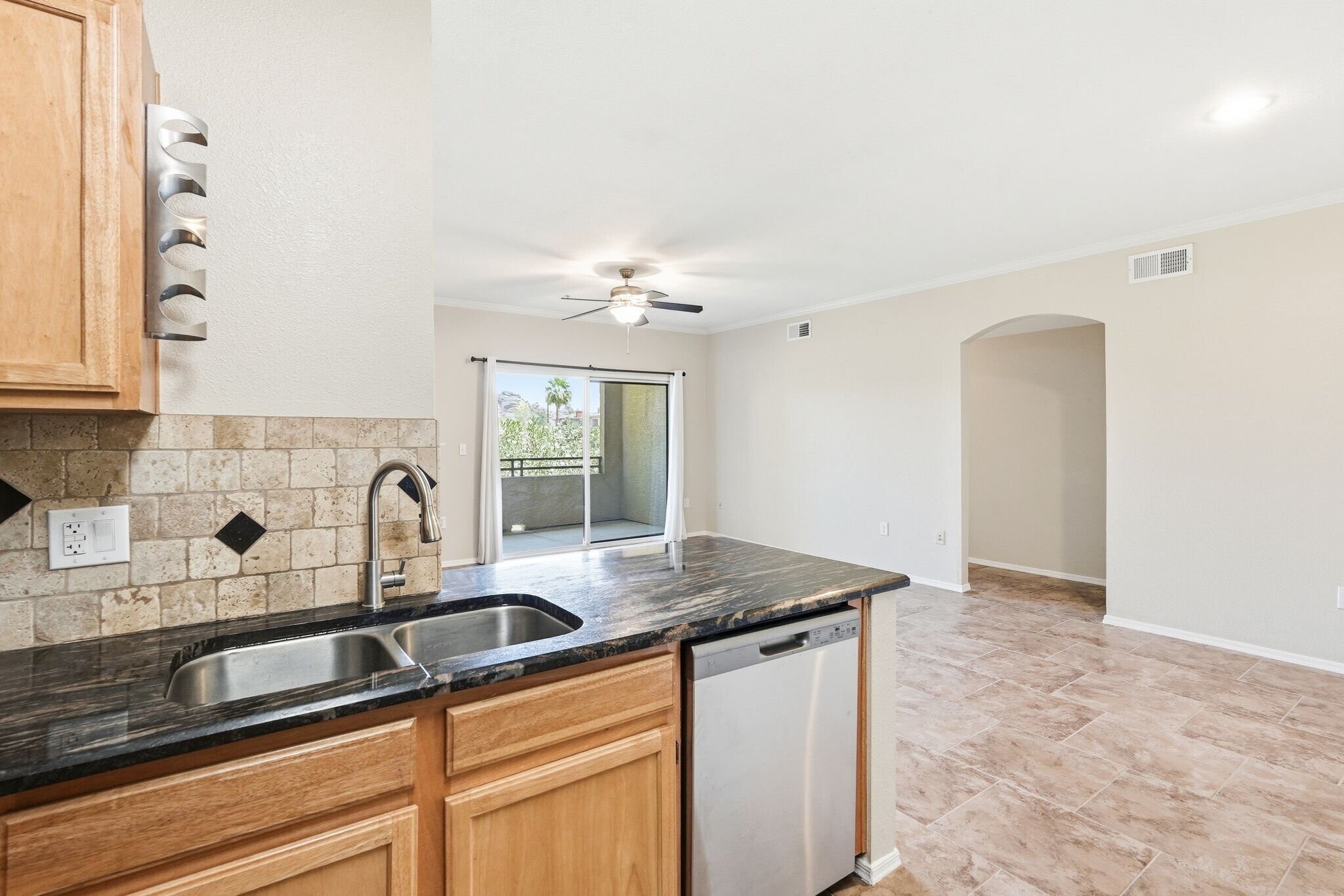 Building Photo - 5401 E Van Buren St
