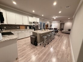 Kitchen + Living - 2914 Alaska Ave