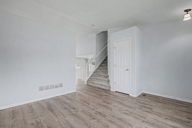 Building Photo - 6991 Prairie Wind Dr