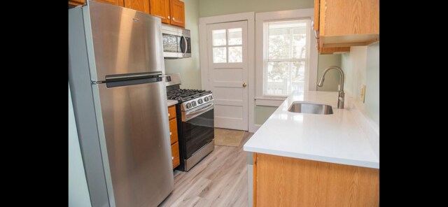 Building Photo - 5 Oak St