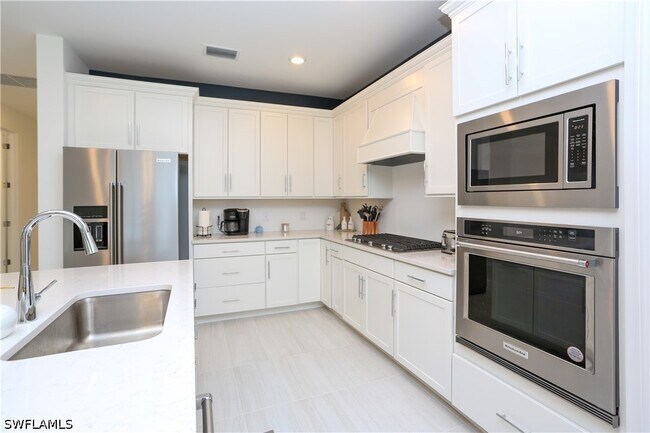 Building Photo - 1937 Yellowfin Cir