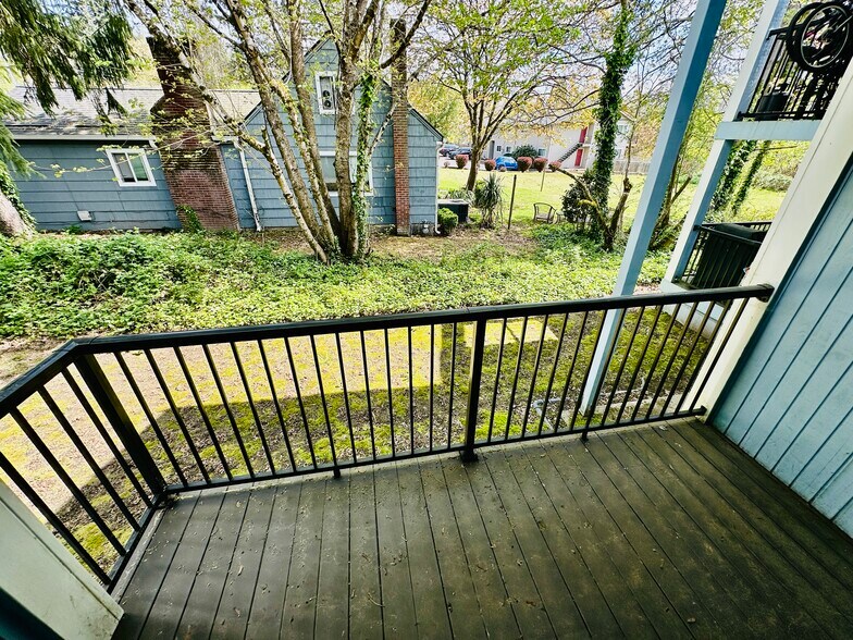 Building Photo - 3640 SW 114th Ave