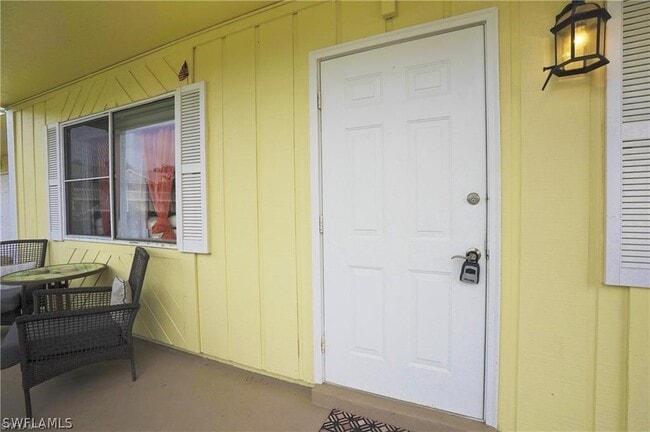 Building Photo - 4635 Bayshore Dr