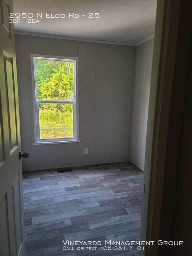 Building Photo - Mobile Home for Sale