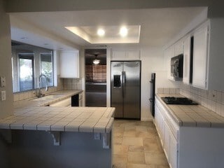 Building Photo - DESERT KNOLLS 3 BEDROOM HOME WITH LARGE RV...