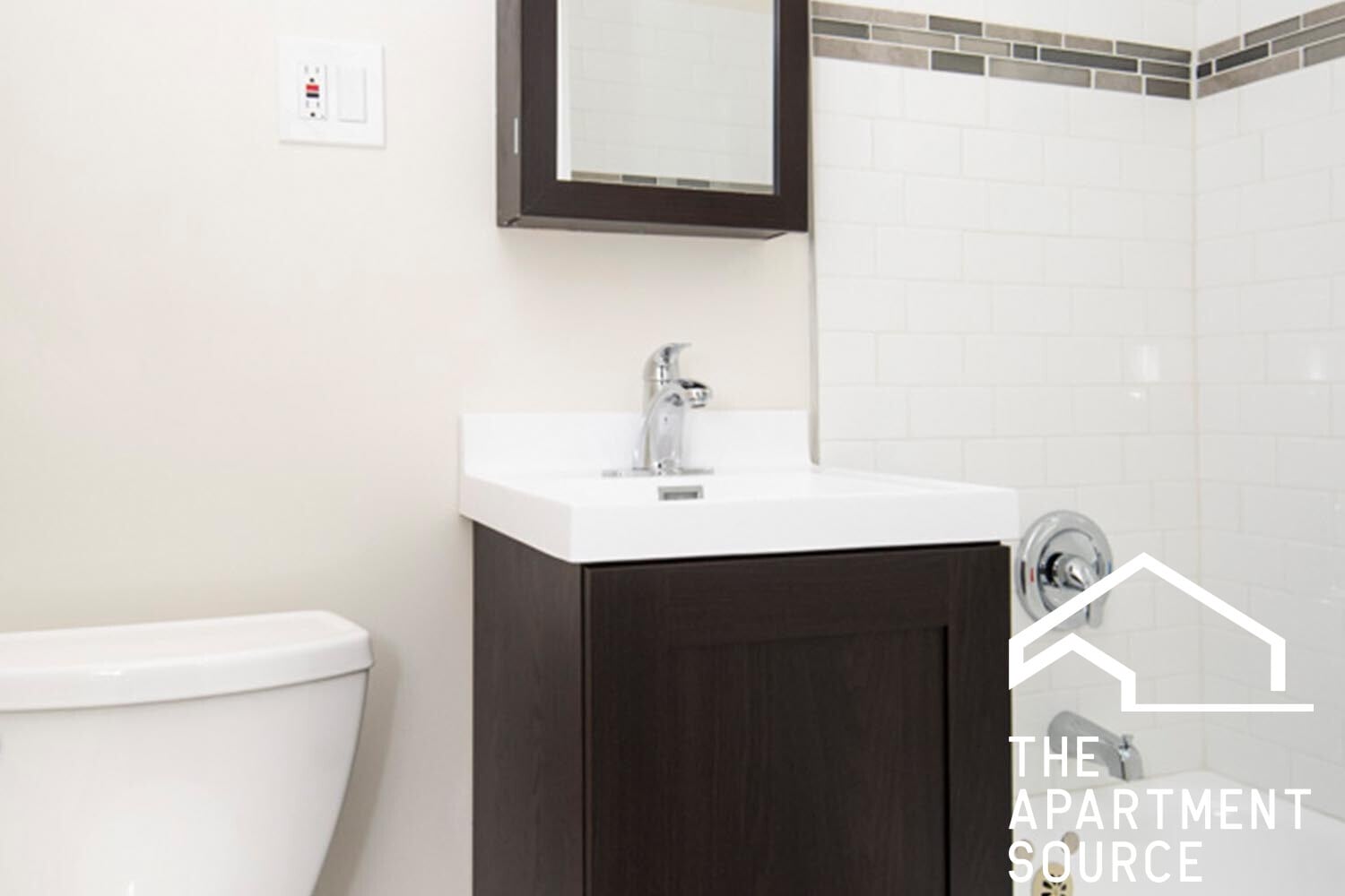 Building Photo - 2129 N Dayton St