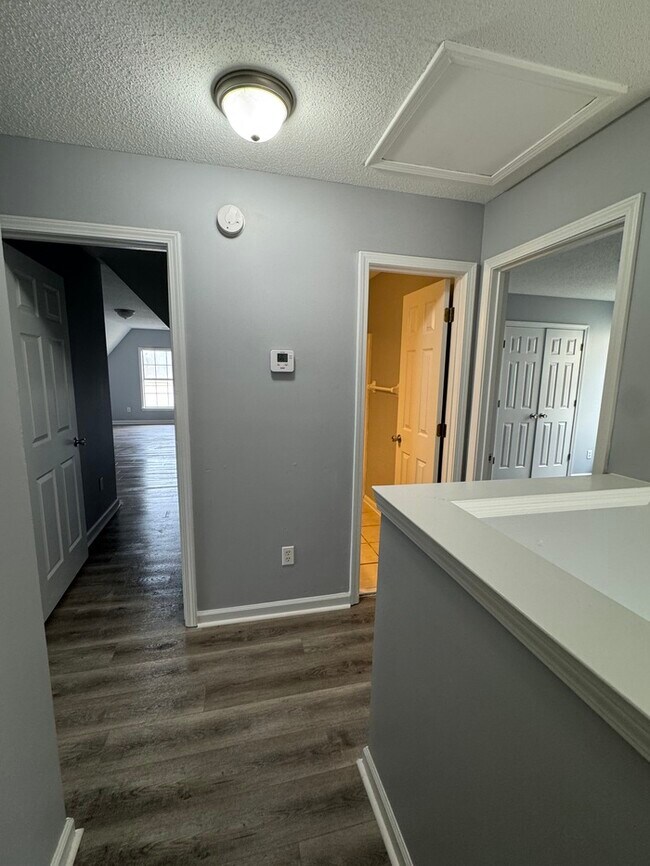 Building Photo - 7857 Windy Willow Rd