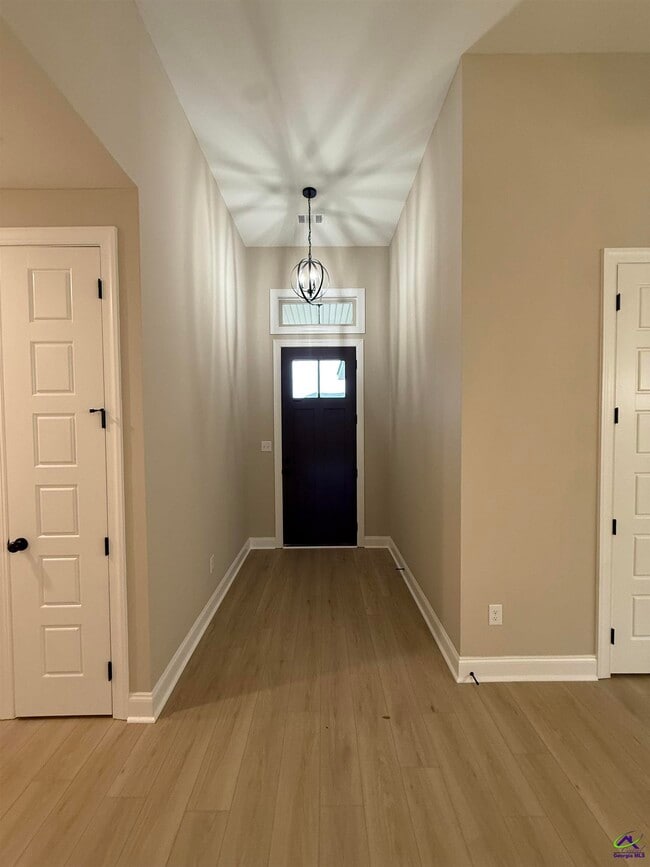 Building Photo - 414 Colt Ct