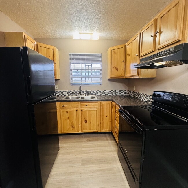 Building Photo - Welcome home to Chateau Royale Apartment Homes in Orange, TX!