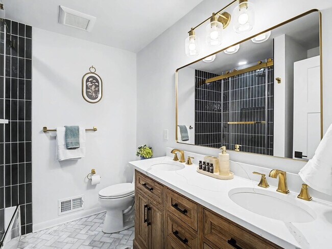 Building Photo - 28649 Jackson Rd