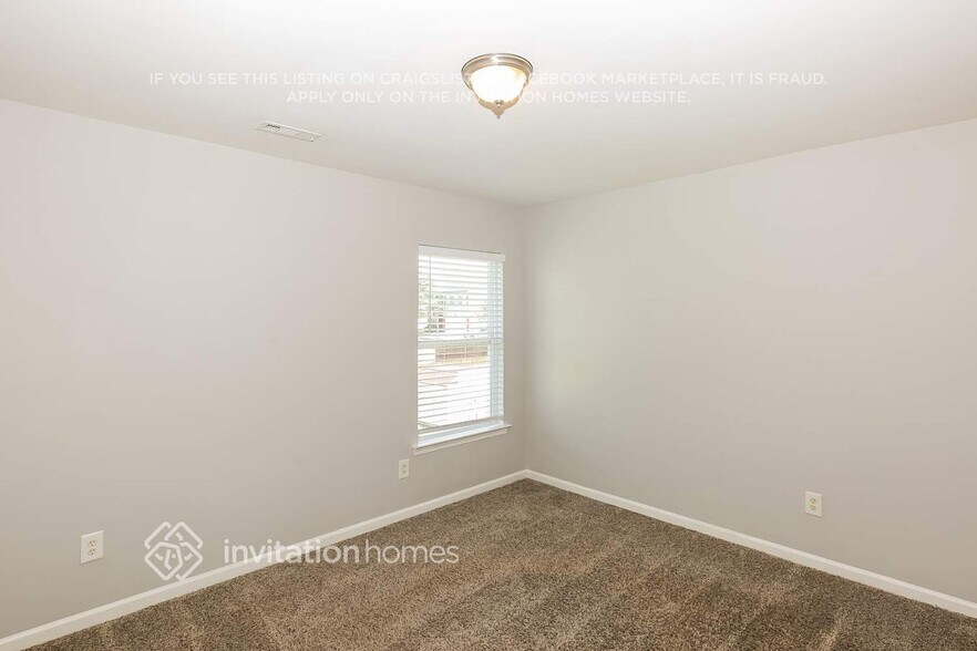 Building Photo - 717 Perth Dr