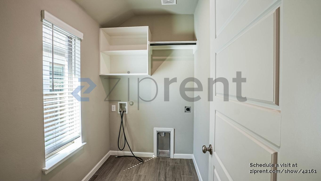 Building Photo - 2412 Bathwick Ln