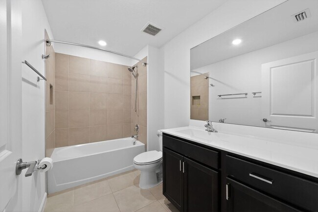 Building Photo - Modern home in Bent Creek Community