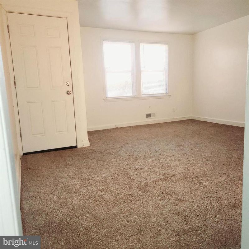 Building Photo - 3906 Erdman Ave