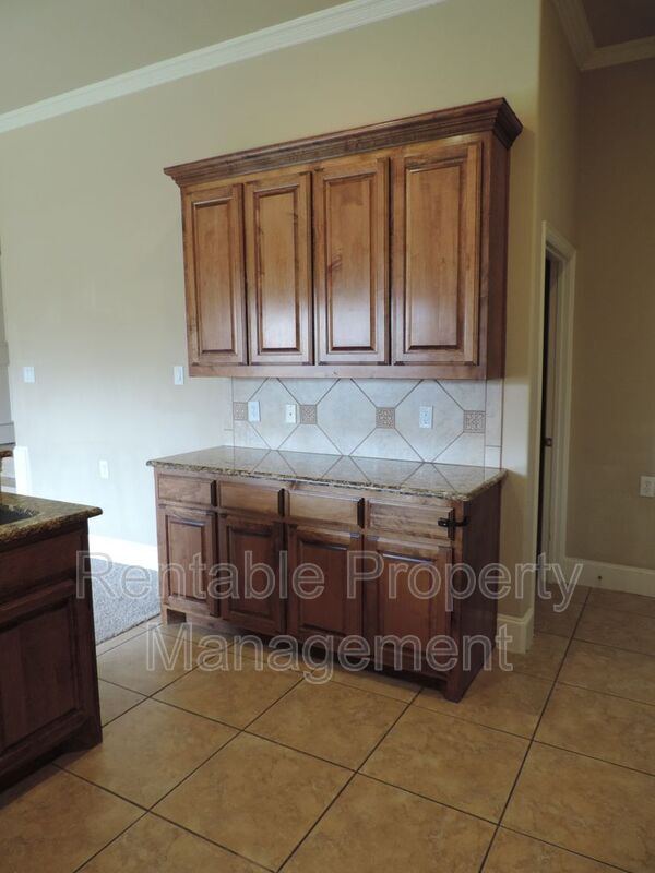 Building Photo - 1835 Leann Ln