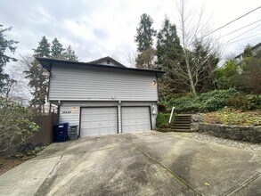Building Photo - Beautiful Spacious Home in Mukilteo