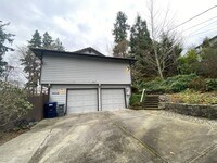 Building Photo - Beautiful Spacious Home in Mukilteo
