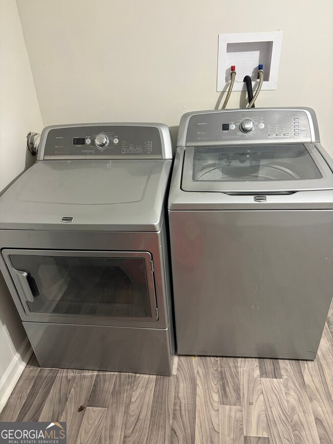 Building Photo - 307 Finley St