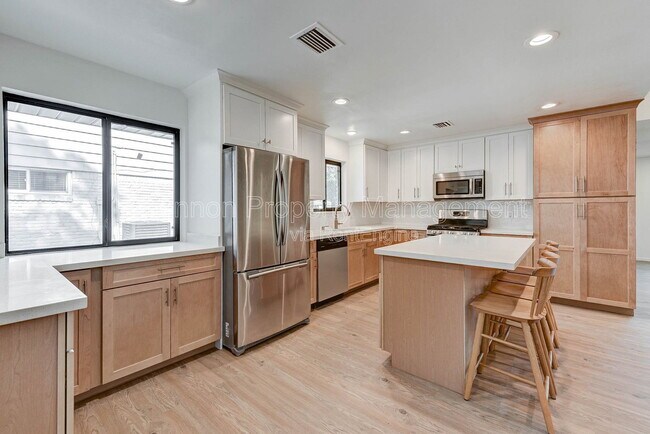Building Photo - 5655 Wigton Dr