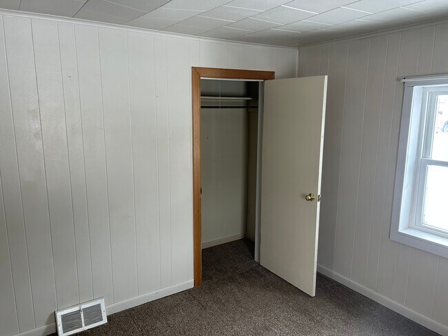 Building Photo - 1146 Lancaster Pike