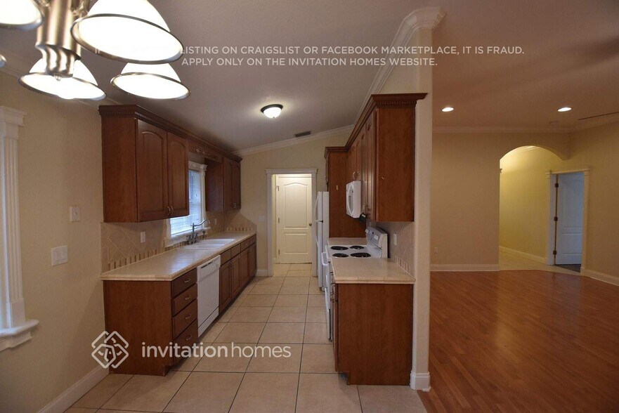 Building Photo - 170 Newbern Cir