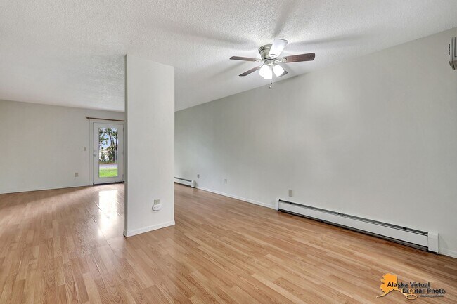 Building Photo - Cozy Condo for Rent in East Anchorage!