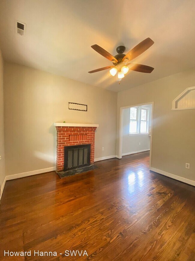 Building Photo - 2 br, 1 bath House - 1102 Tazewell Avenue SE