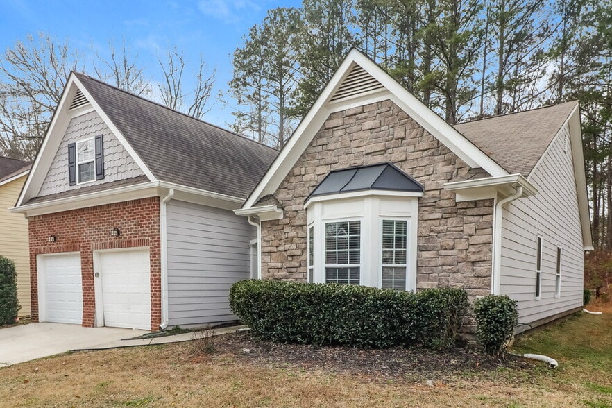 Building Photo - 2839 Stonewall Ln SW