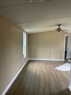 Building Photo - 1050 Ross Ln