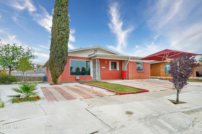 Primary Photo - 4309 Mobile Ave