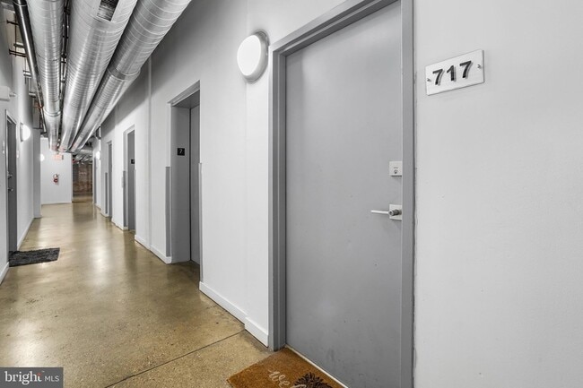Building Photo - 444 N 4th St