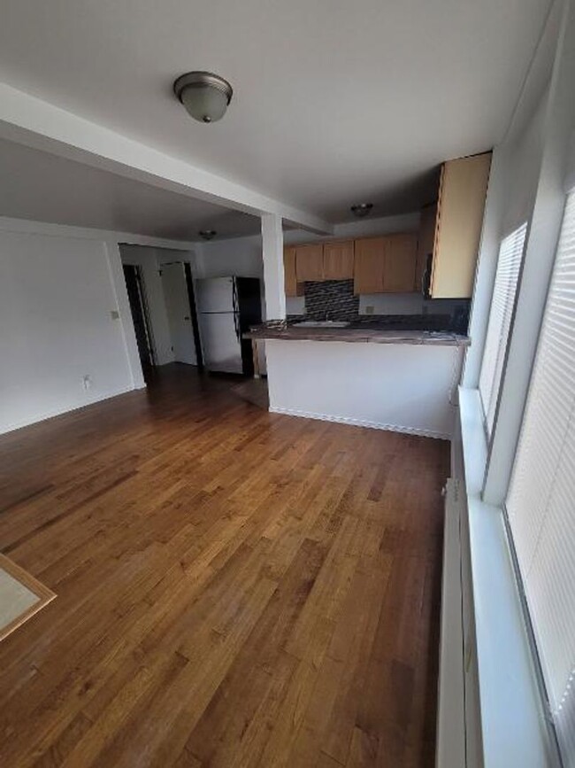 Building Photo - 9056 3rd Ave NW