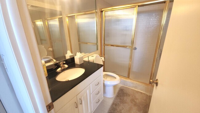 Building Photo - 2121 N Ocean Blvd