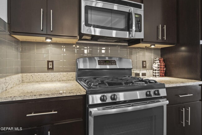 Building Photo - 5973 Cartagena Cir