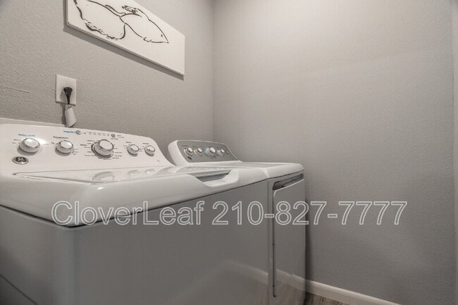 Building Photo - 210 Dumoulin Ave