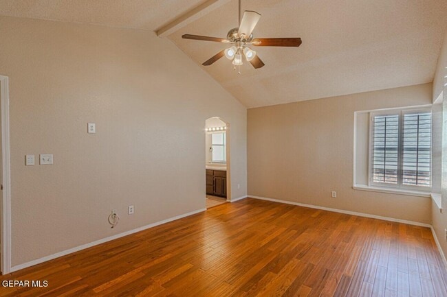 Building Photo - 1317 Amber Morgan Dr