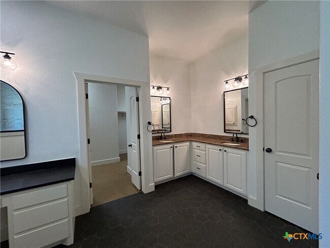 Building Photo - 406 Williams Way