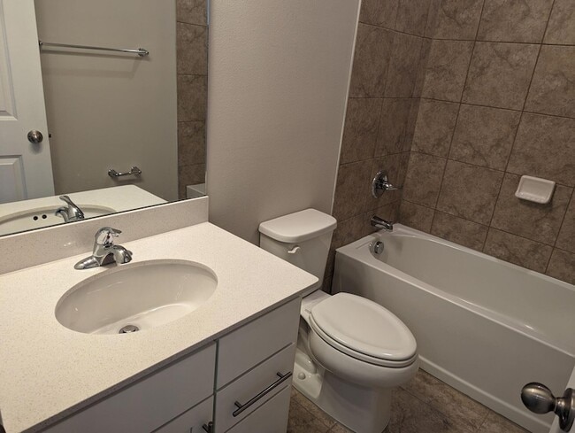 Building Photo - 10644 SW Vasari Way