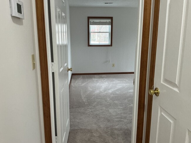 Building Photo - Welcome home!  Sought after Lake of the Woods!