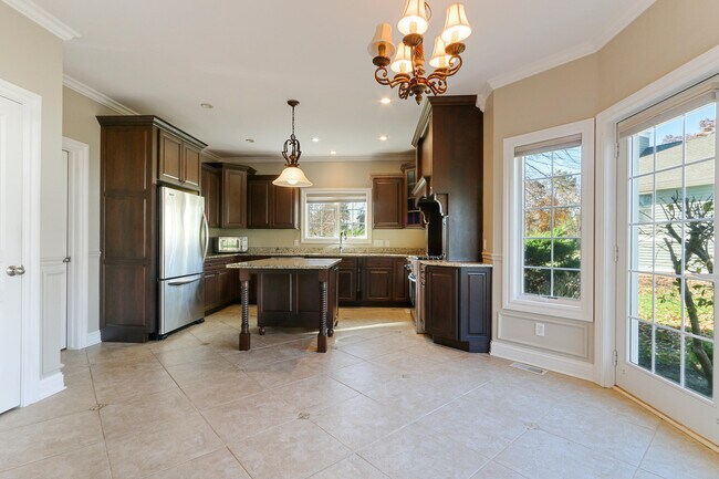 Building Photo - 1131 Turnberry Ct