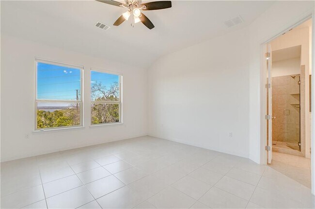 Building Photo - 413 Maialina Cove