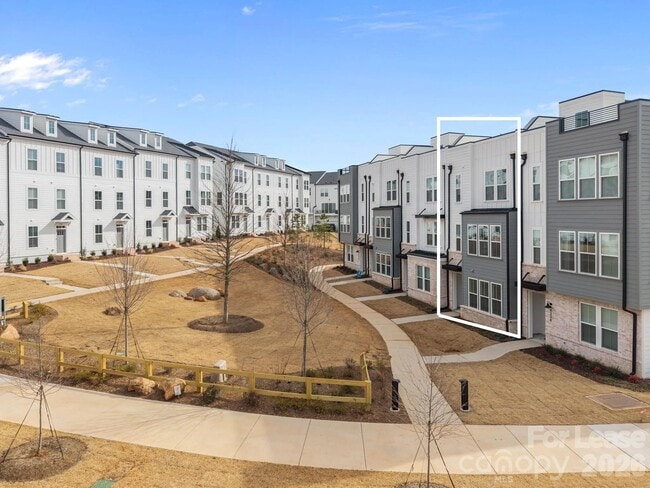 Building Photo - 4332 Honeywalk Ln