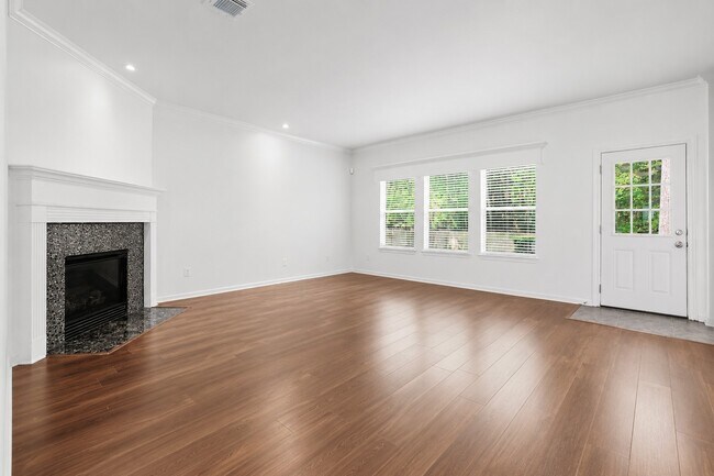 Building Photo - 174 E Spindle Tree Cir