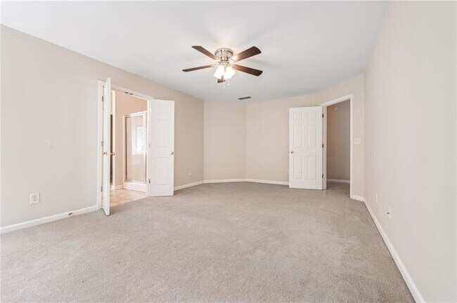 Building Photo - 3852 Roxfield Dr NE